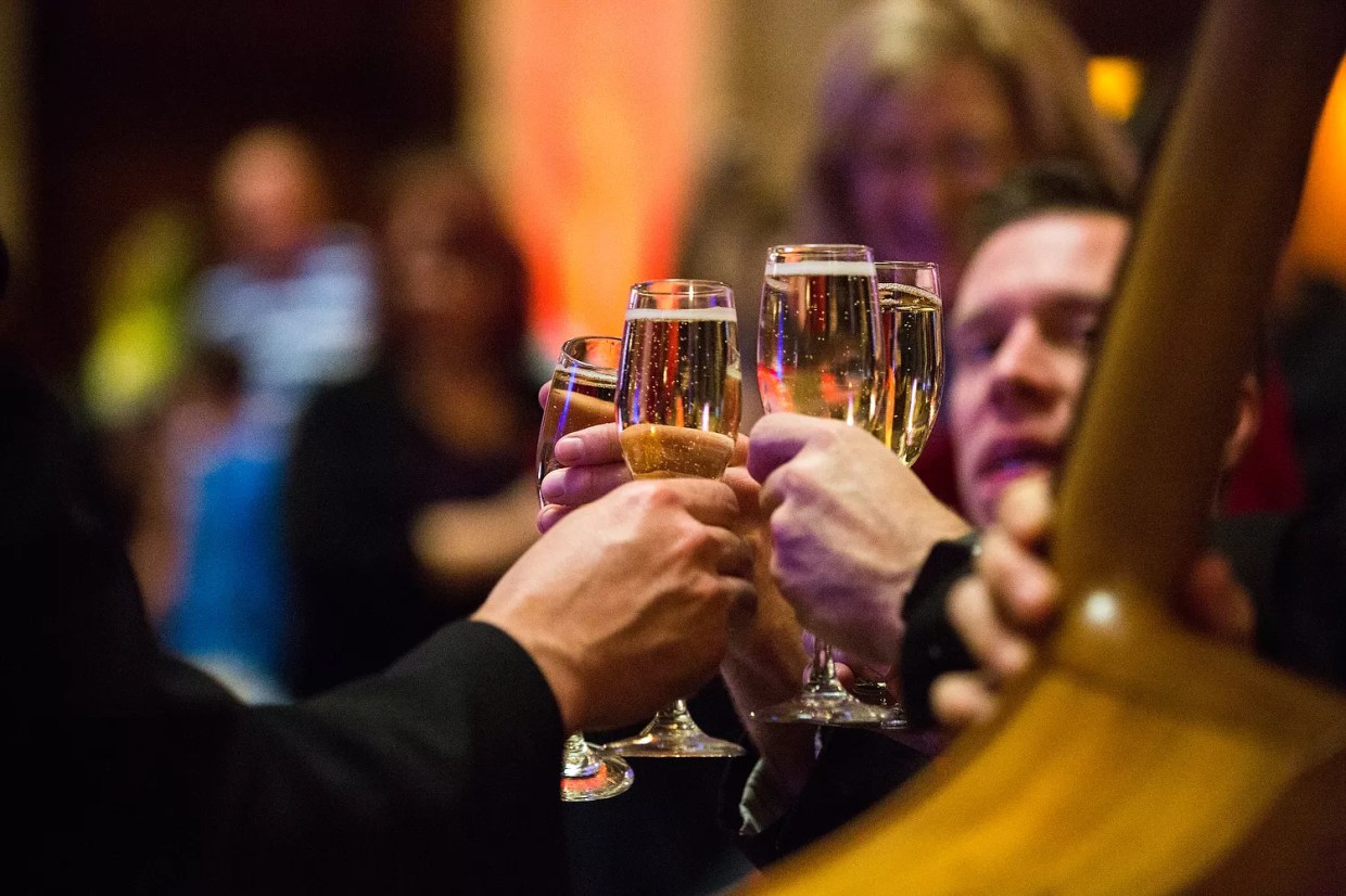 How to Celebrate New Year’s Eve Like a Professional Bartender