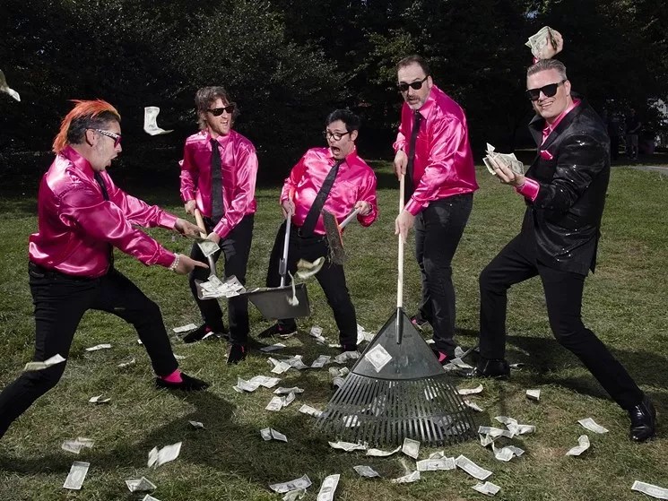 Me First and the Gimme Gimmes Play Trash Music