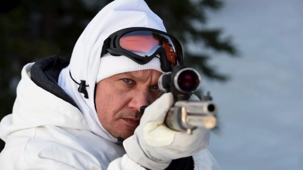 Taylor Sheridan’s <i>Wind River</i> Is a Fine Crime Thriller, with Reservations
