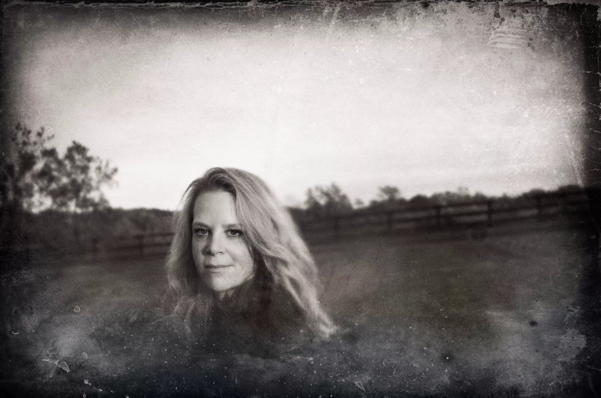 Mary Chapin Carpenter Can’t Hide From the Country’s Mood