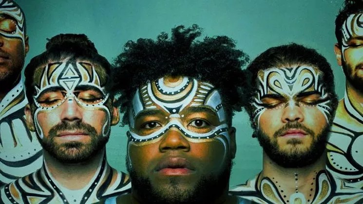 The Main Squeeze Warms Up for Red Rocks With a Bluebird Show