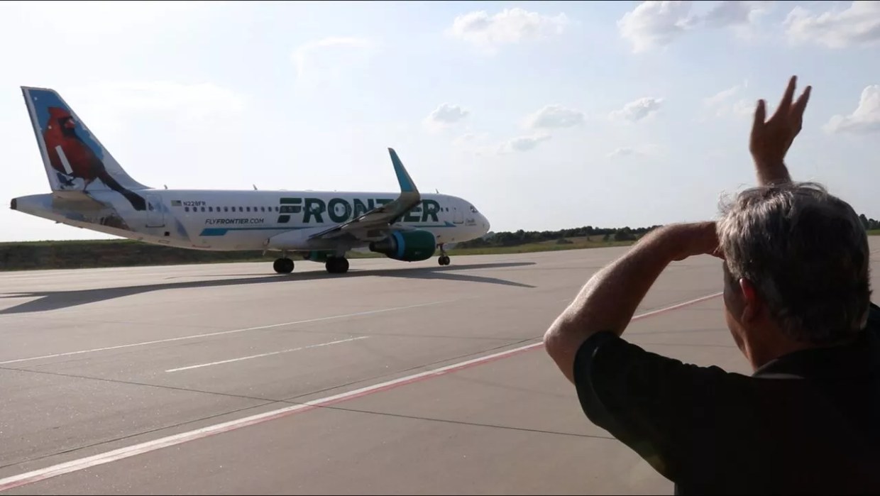 Paris, France or Branson, Missouri: Where We Land on These Two Cities