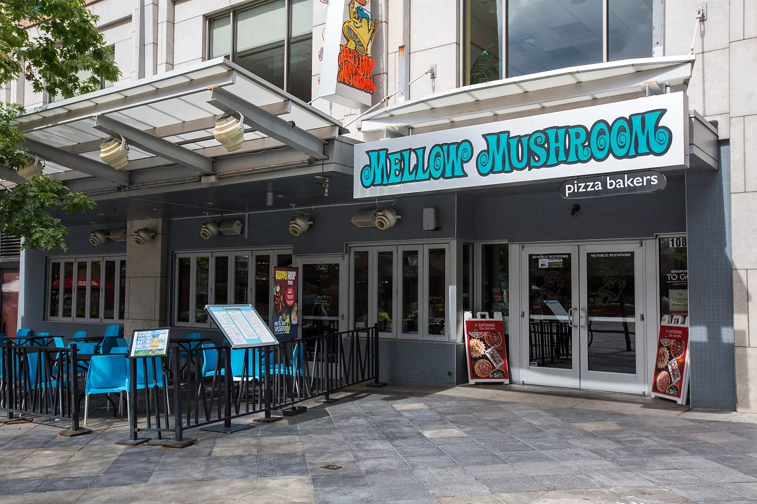 exterior of a mellow mushroom