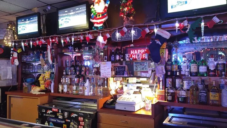 Phil’s Place Announces Last Call