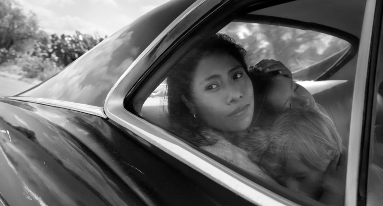 Alfonso Cuarón’s <i>Roma</i> Is a Masterpiece of Memory