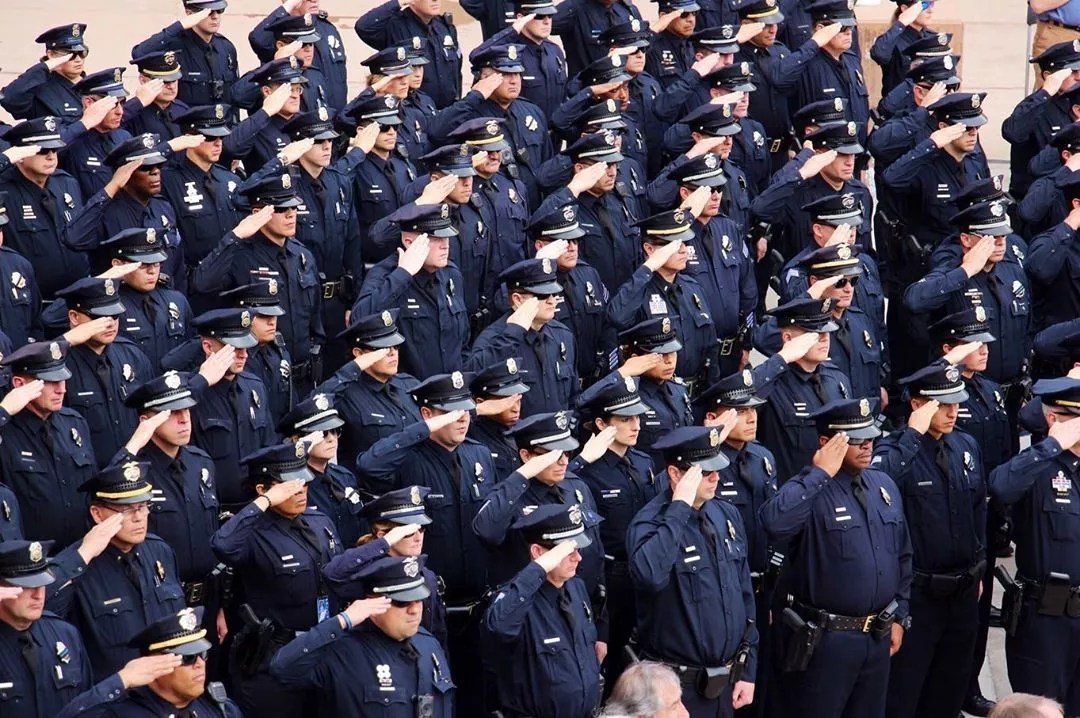 Aurora Police, Fire Departments Now Hiring Non-Citizens