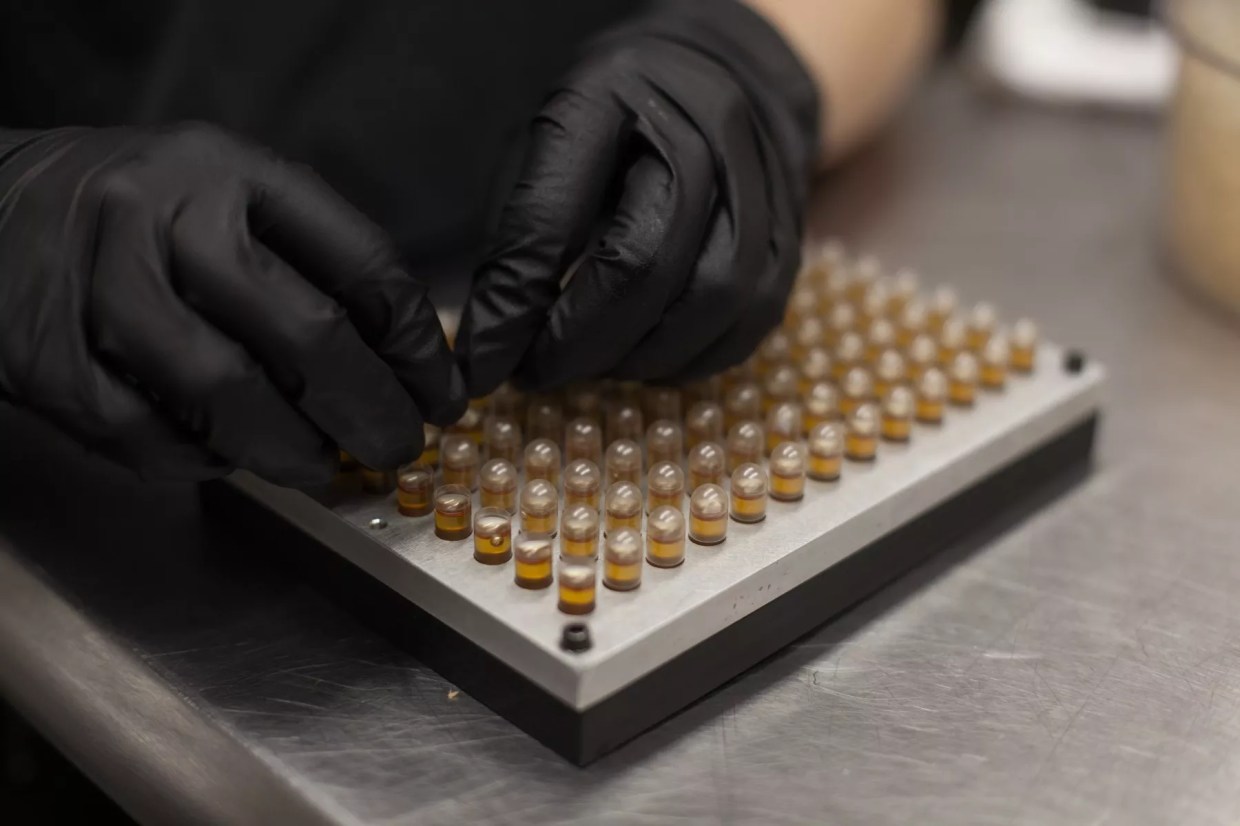 FDA-Turned-CBD Chemist: Dosage Likely First Step of Federal Regulations