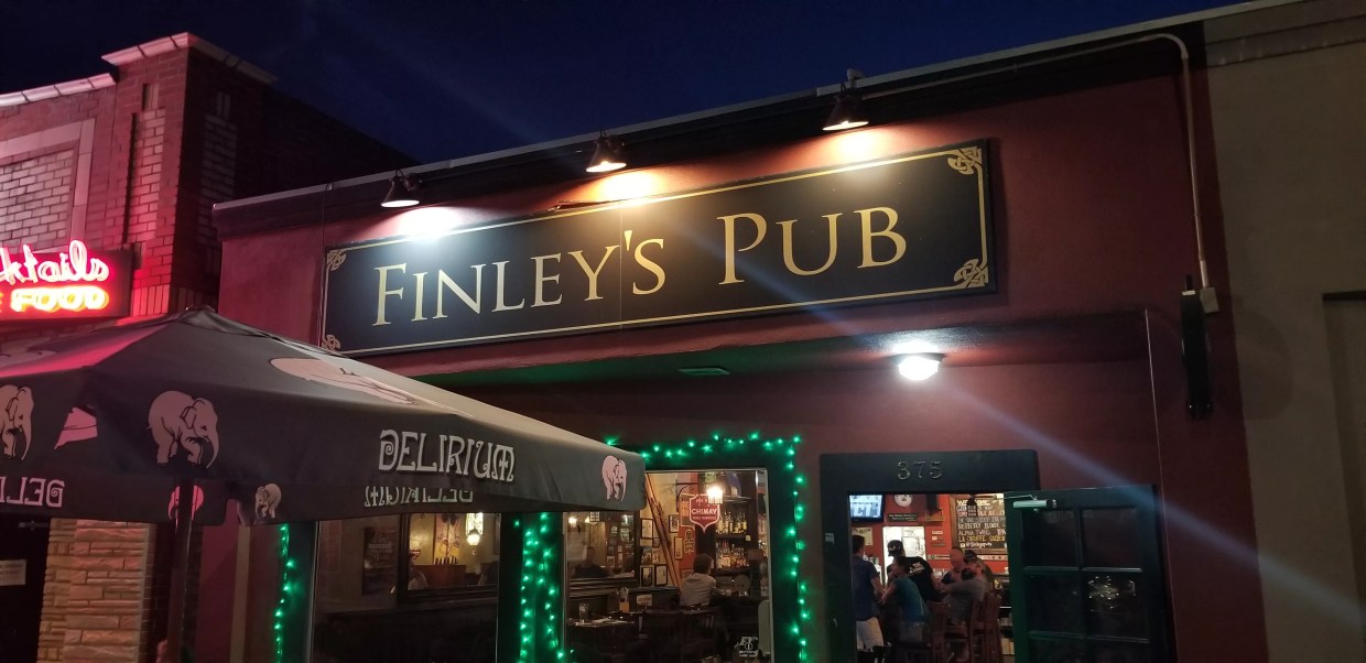 Tiny Finley’s Pub Punches Above Its Weight in Washington Park West