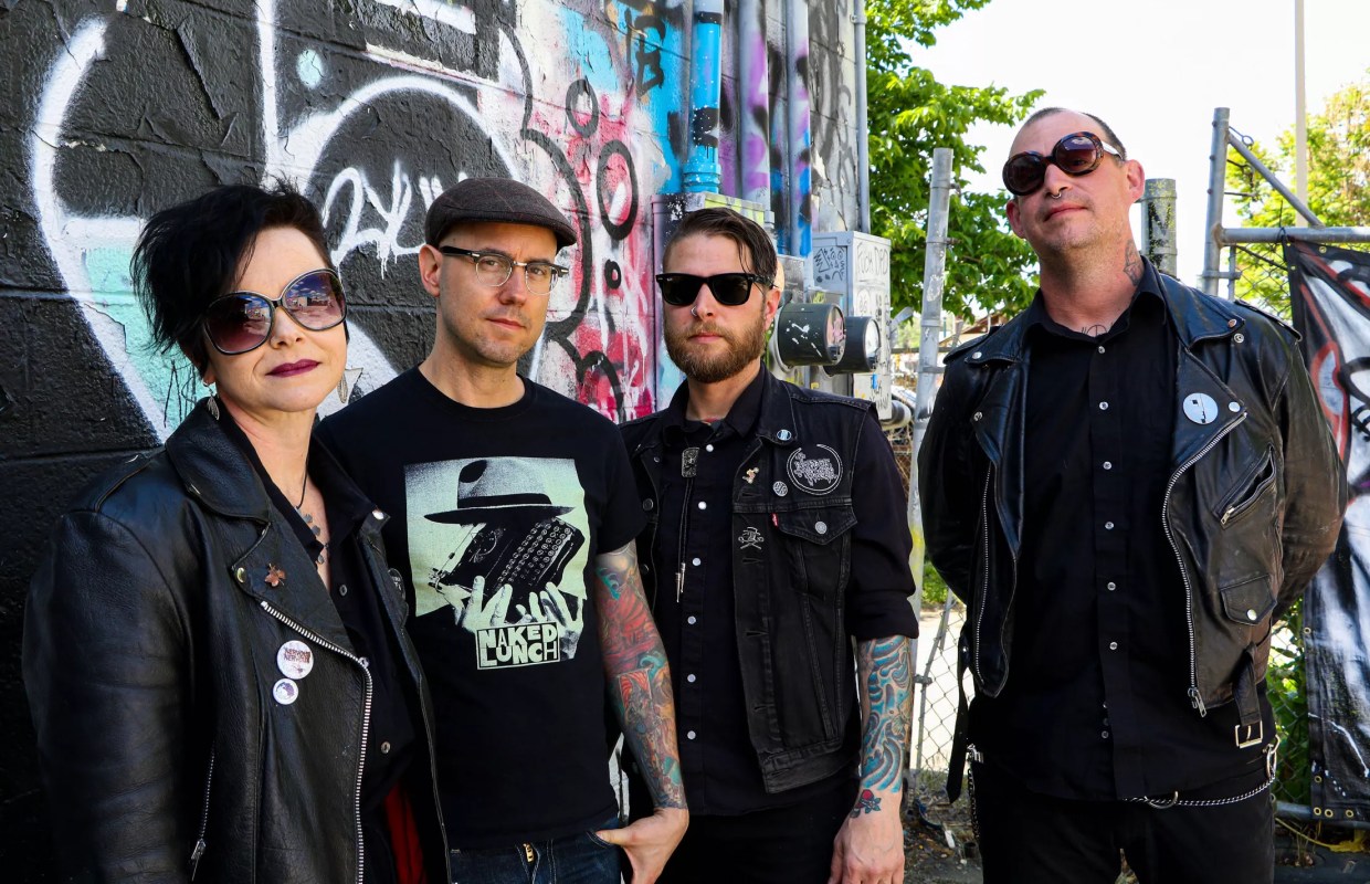 Denver Dark-Wave Band Weathered Statues Brings <i>Desolation</i> to Tape