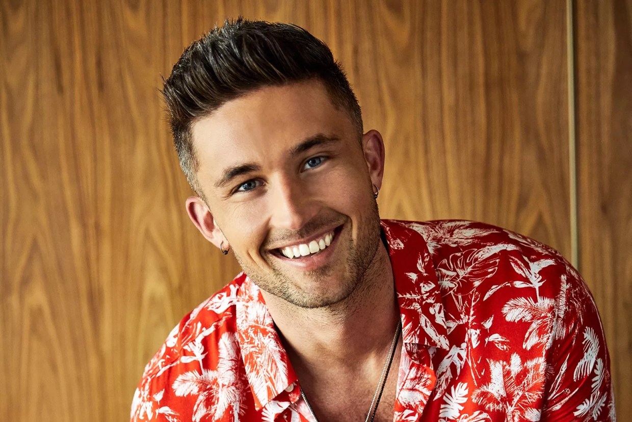 Michael Ray’s Second Album Honors His Grandfather’s Memory
