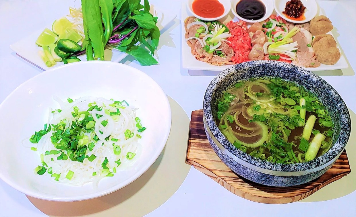 Now Pho Heats Up Federal Boulevard With Hot Stone Bowls