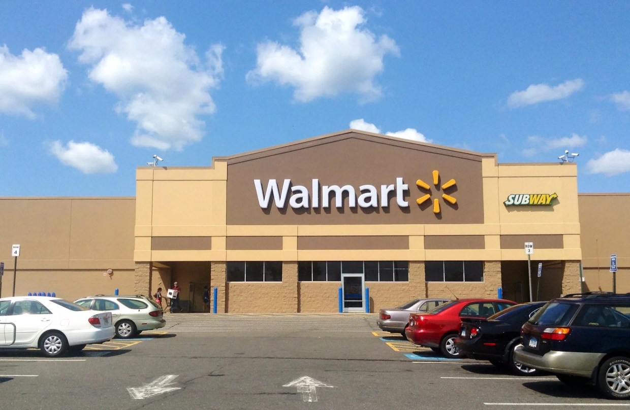 Walmart Reopens After Essential Worker, Security Guard Die of COVID-19