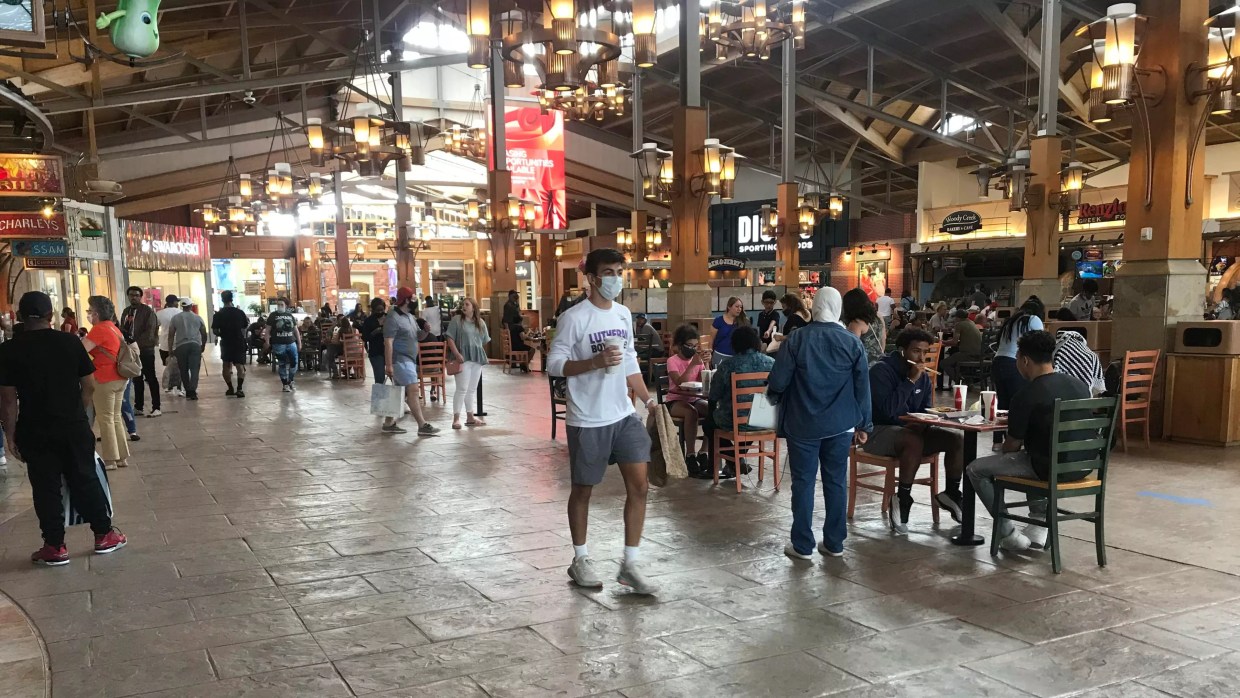 COVID-19: Park Meadows Mall Safety Worries Rise With Traffic