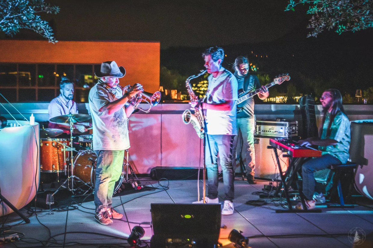 Socially Distanced Jazz Funk and a Four-Course Meal? Yes, Please.