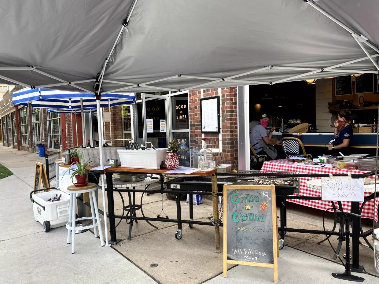 Happy Hour on the Verge at Leven Deli