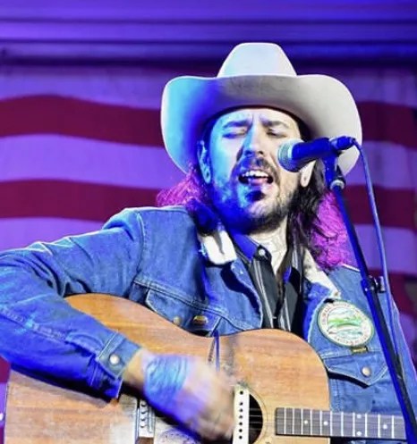 Johno Leeroy Roberts on Recording an Album Among Crickets and Cicadas