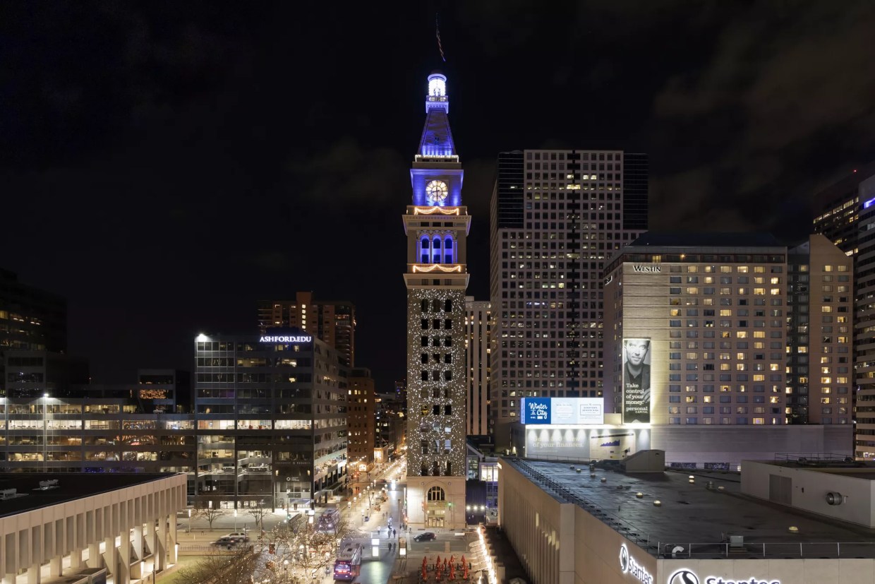 Let There Be Lights: These Holiday Shows Continue to Glow