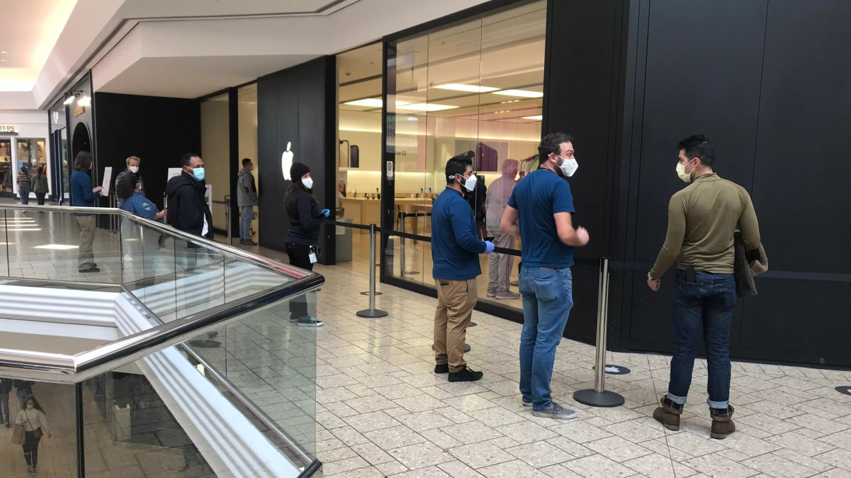 Even the Cherry Creek Apple Store Has a COVID-19 Outbreak