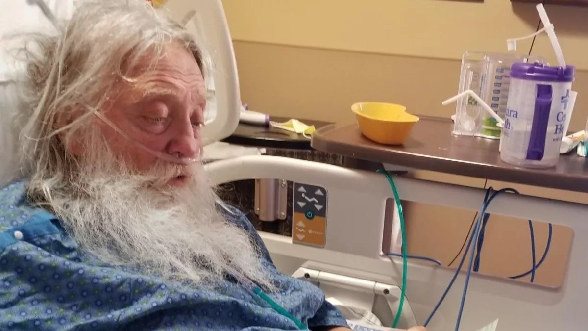 Denver’s Most Famous Santa Is Fighting for His Life Against COVID-19