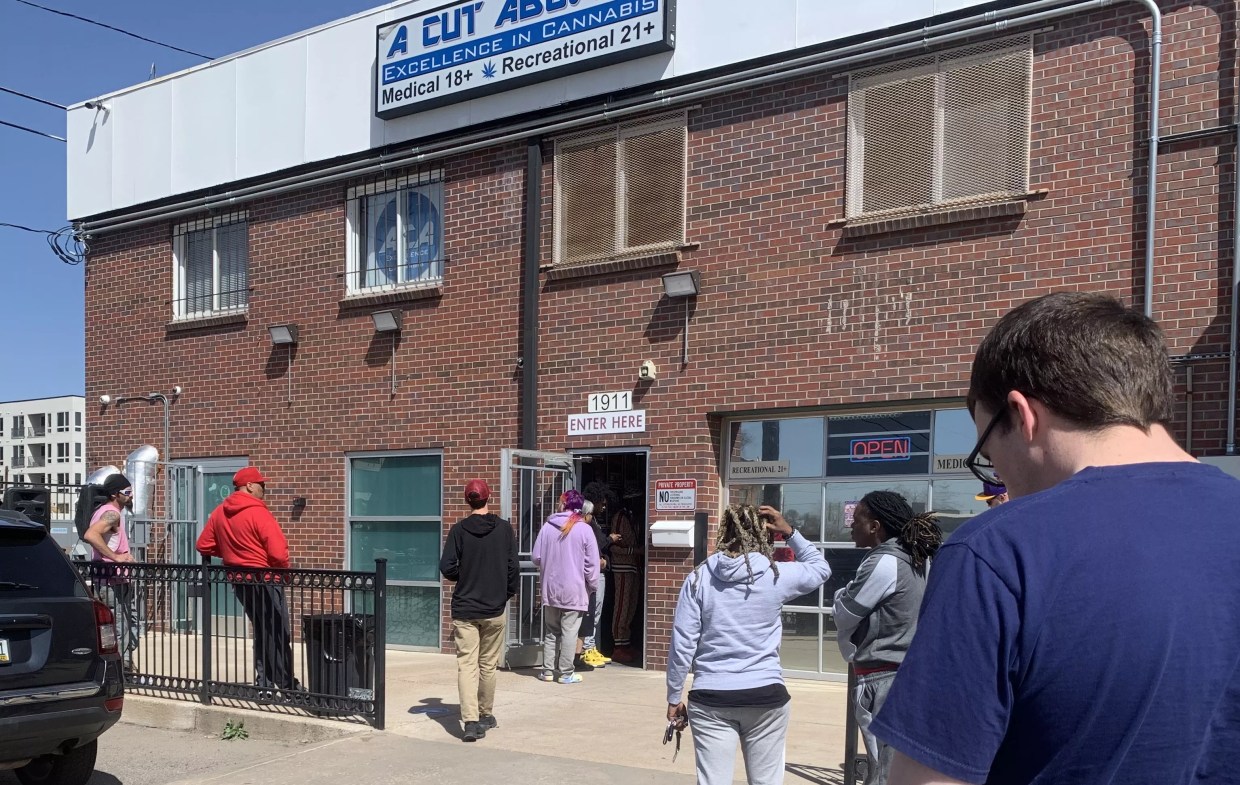 4/20 Didn’t Stop Marijuana Sales Plunge