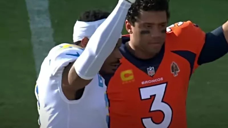 Broncos Fans on Twitter Confused After Season-Ending Win Over Chargers