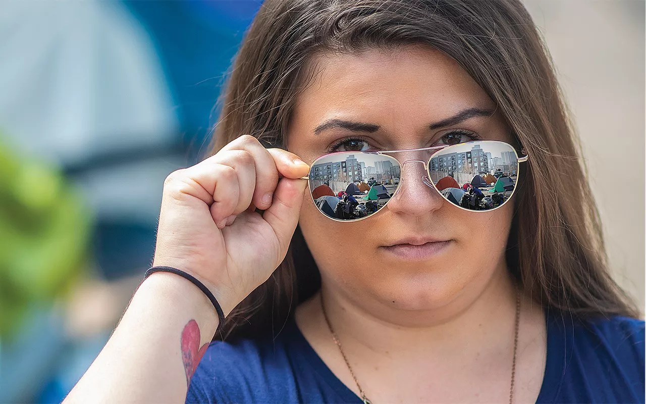 woman with sunglasses