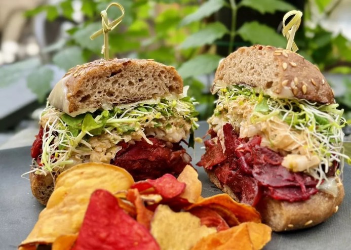 A vegan reuben sandwich