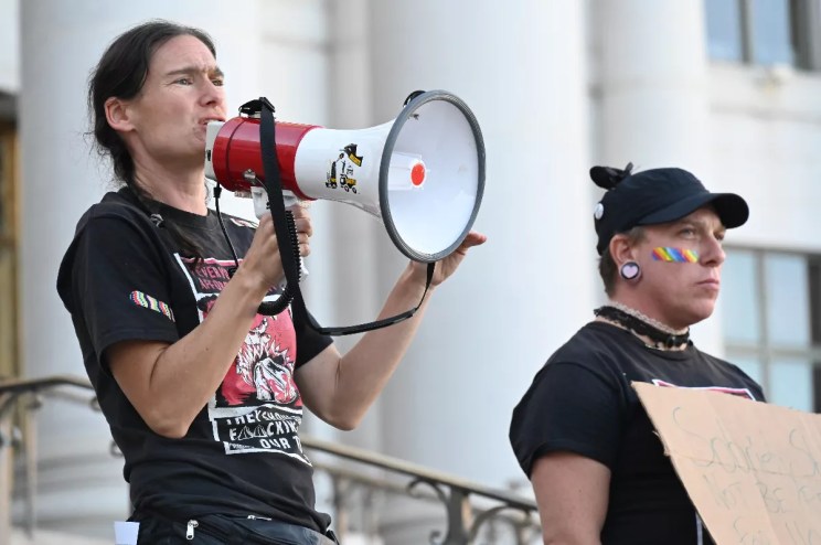 Housekeys Action Network Denver organizers Terese Howard and Ana Lilith Gloom speak outside of City Hall.