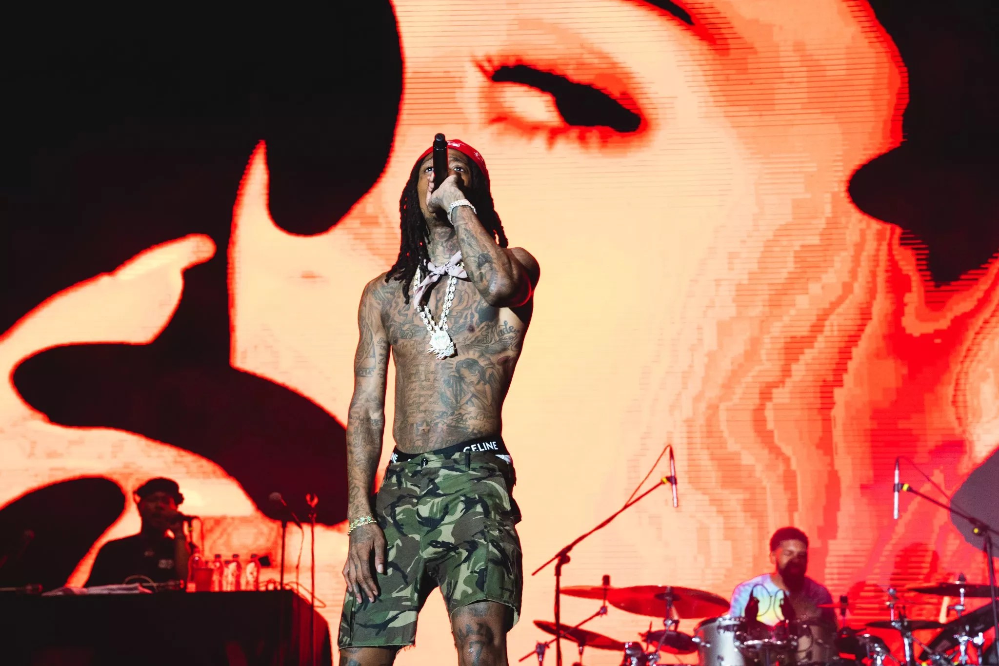 wiz khalifa performing on stage