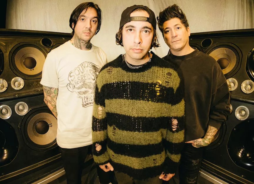 members of emo band pierce the veil