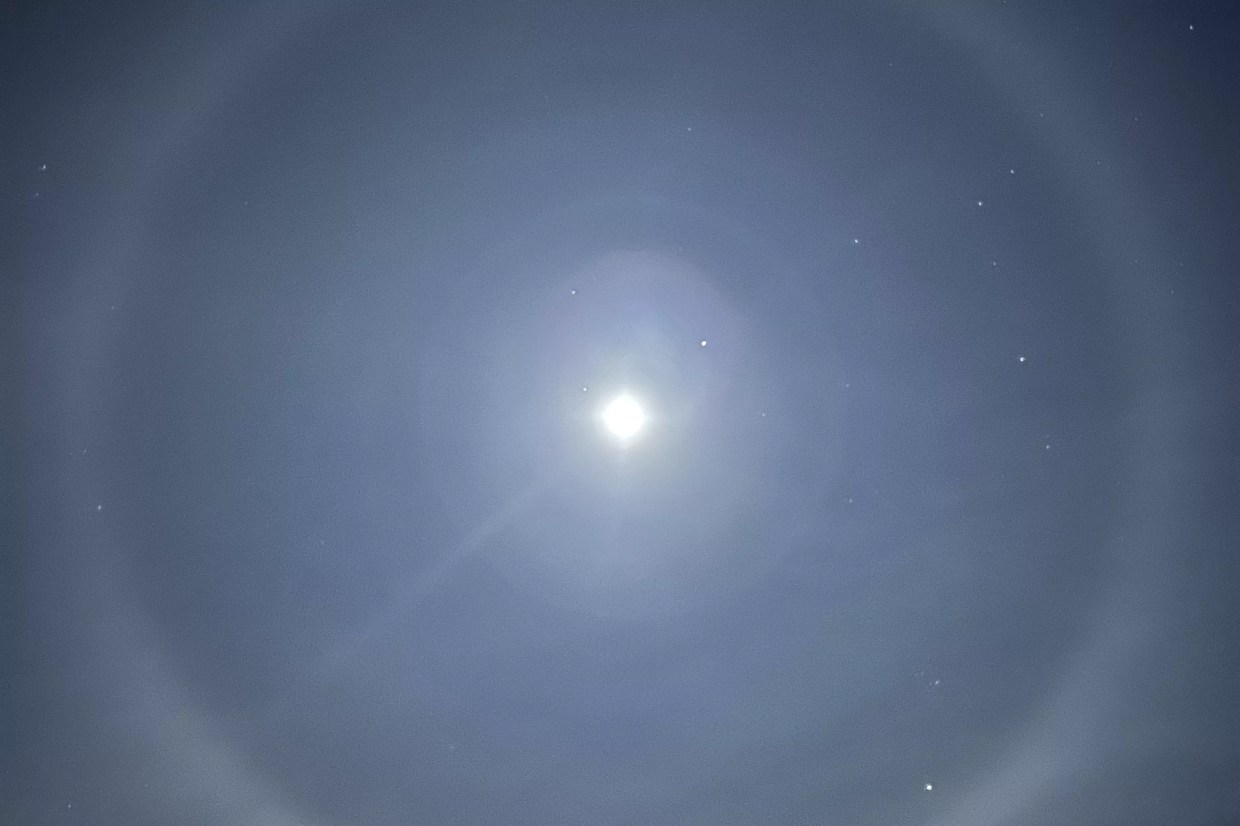 A lunar halo seen from Wheat Ridge, Colorado