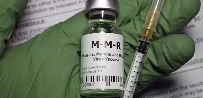 measles vaccine and needle