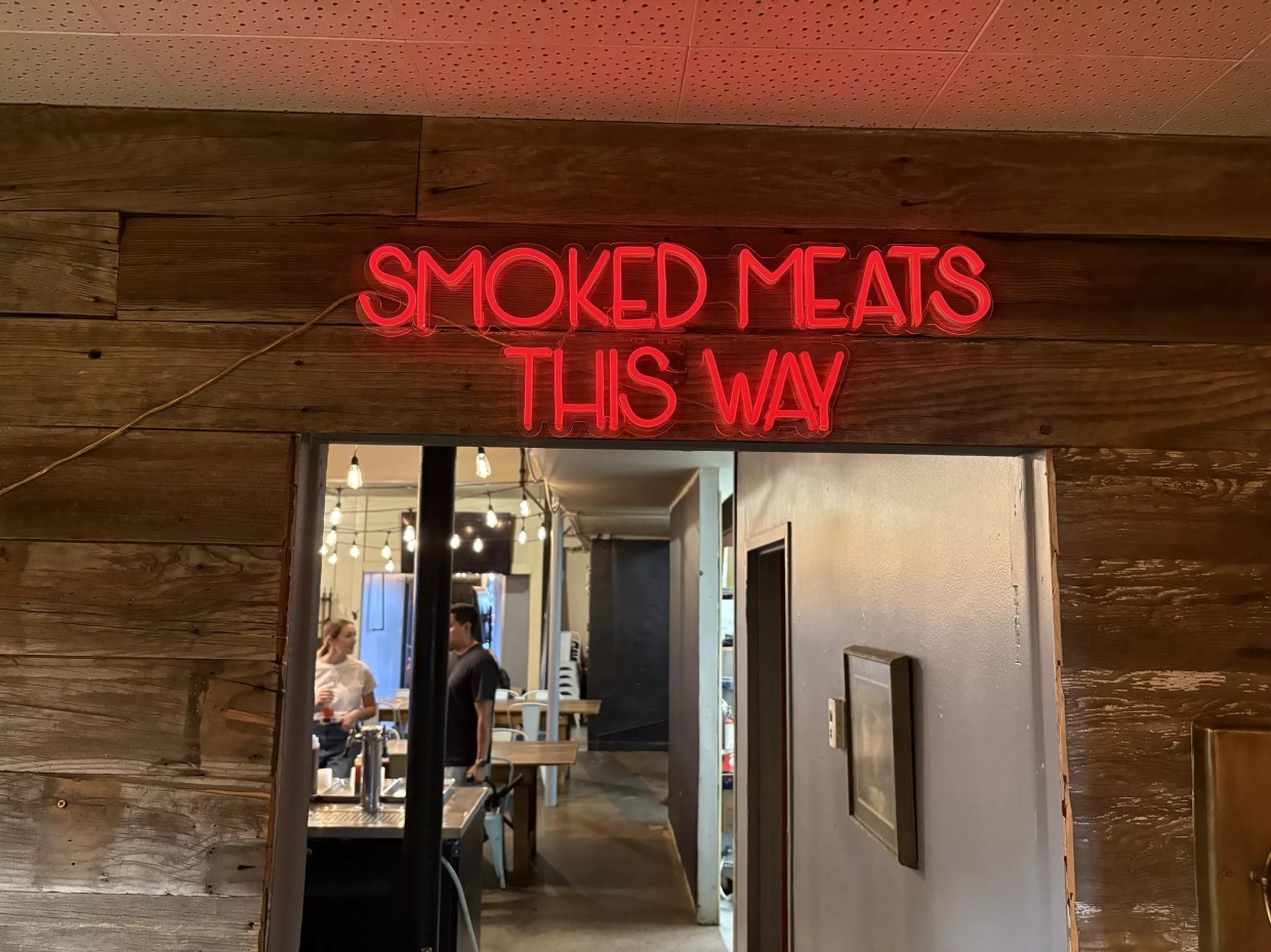 outside of barbecue joint