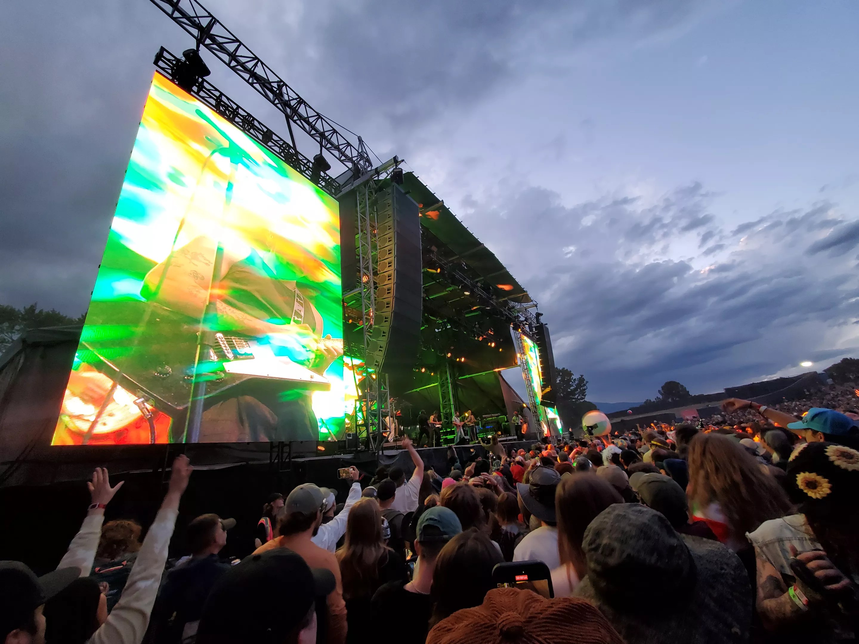 band at outdoor fest